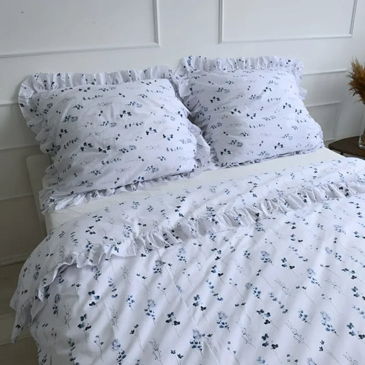 Pościel bawełniana z falbanką - niebieska łąka